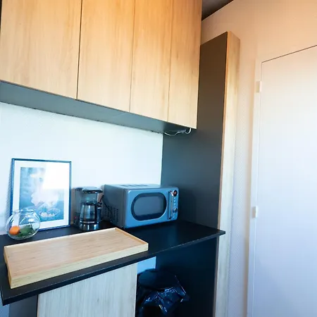 Studio 8 Eme, Parc Monceau. Appartamento Parigi